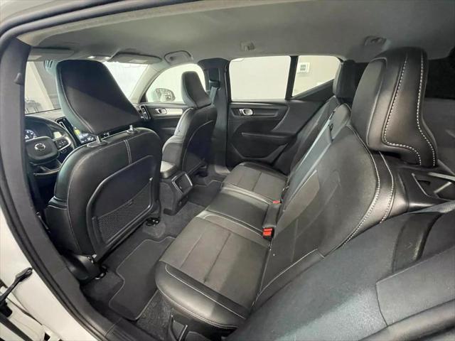 used 2020 Volvo XC40 car, priced at $17,729