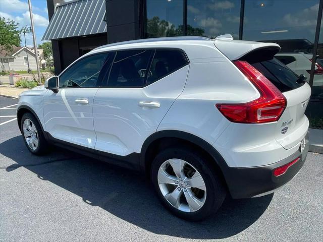 used 2020 Volvo XC40 car, priced at $17,729