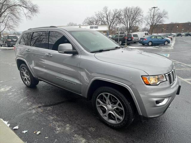 used 2018 Jeep Grand Cherokee car, priced at $15,097