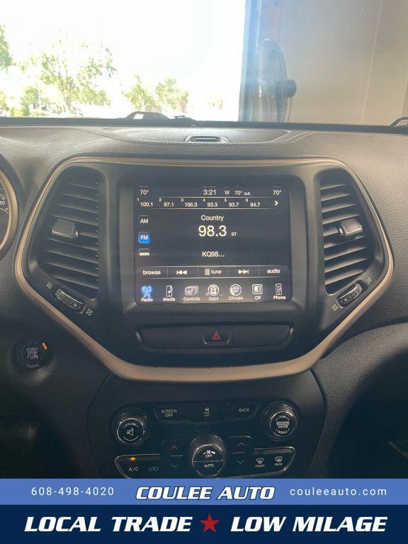used 2015 Jeep Cherokee car, priced at $11,812