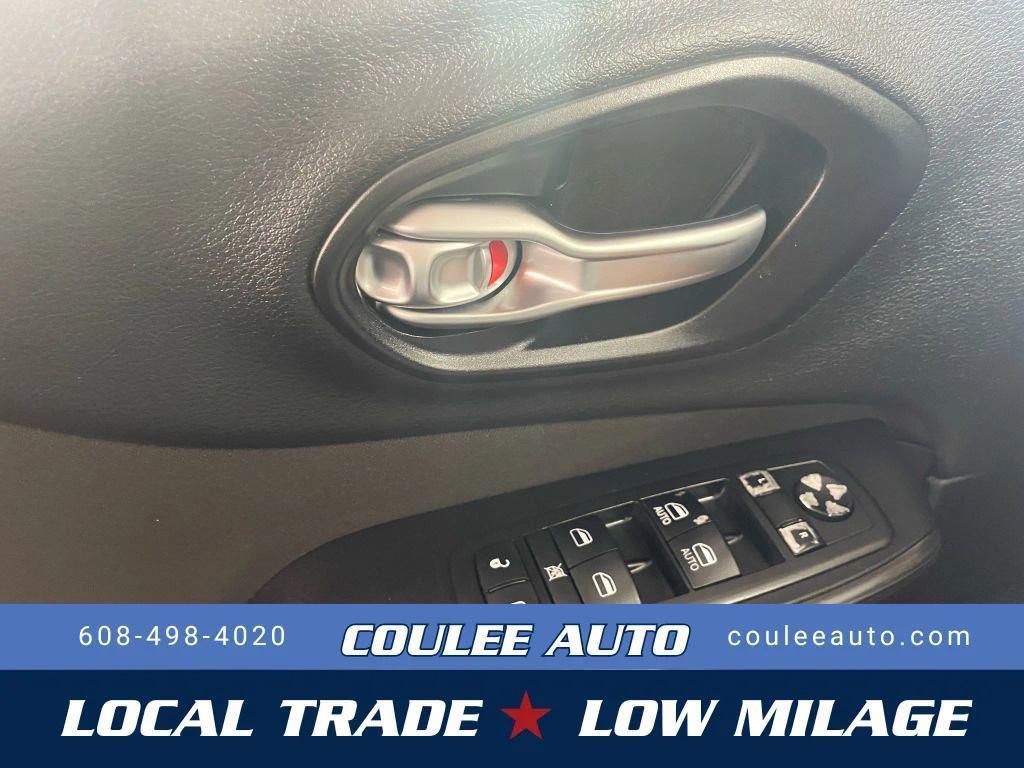 used 2015 Jeep Cherokee car, priced at $11,812