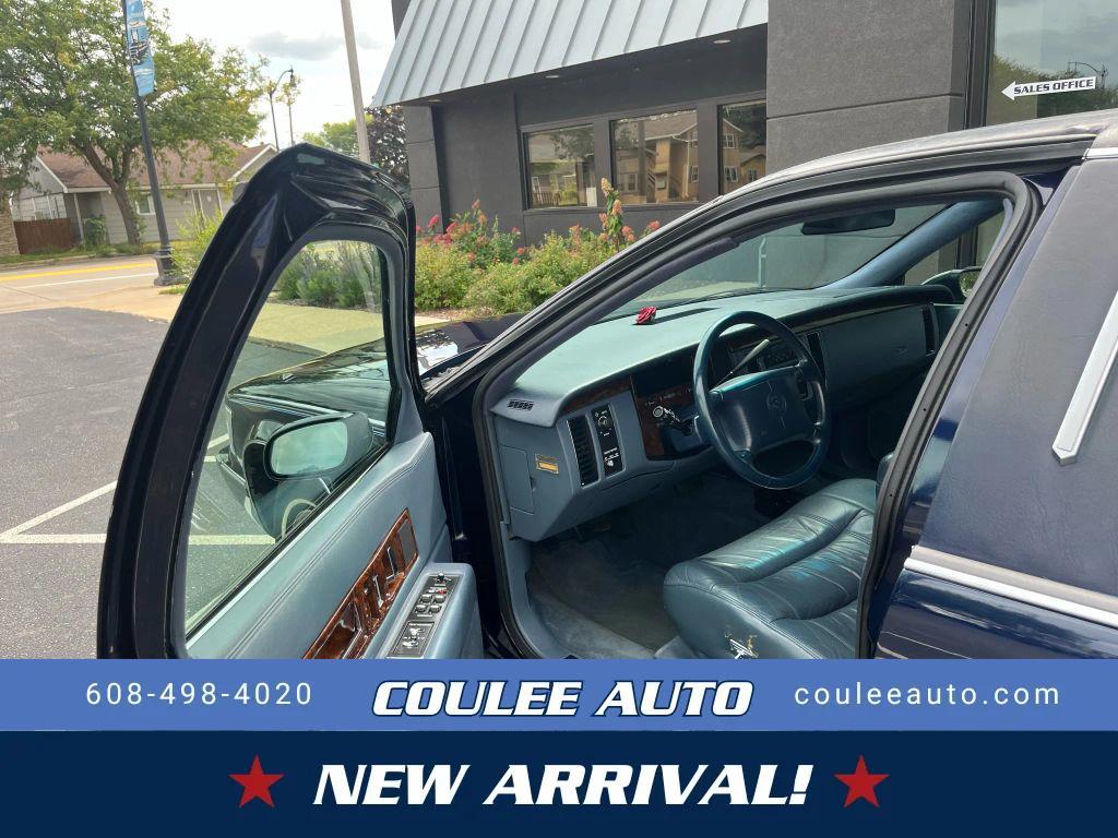 used 1994 Cadillac Fleetwood car, priced at $13,559