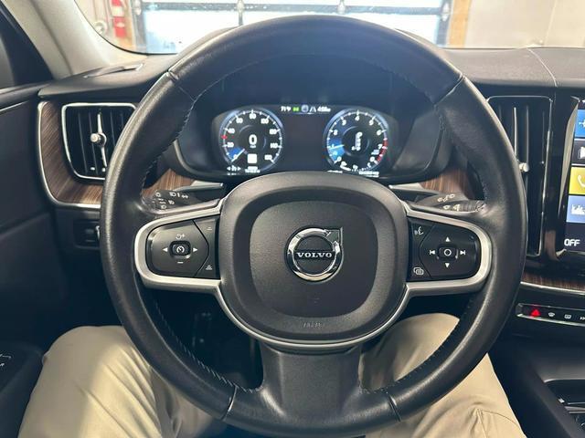 used 2021 Volvo XC60 car, priced at $24,807