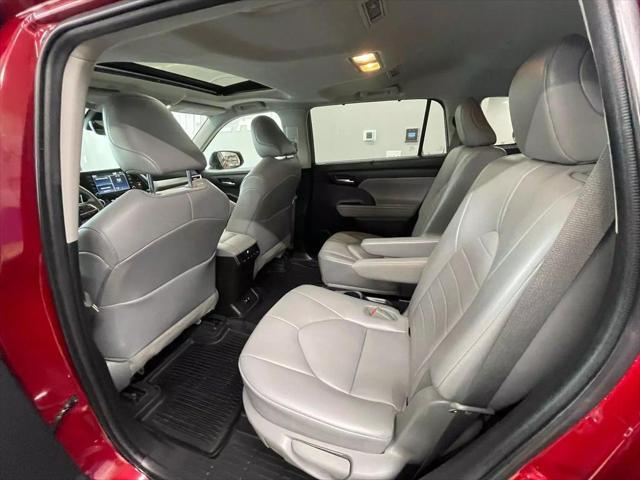 used 2021 Toyota Highlander car, priced at $25,236