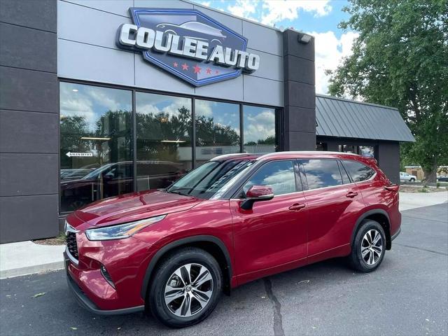 used 2021 Toyota Highlander car, priced at $25,236