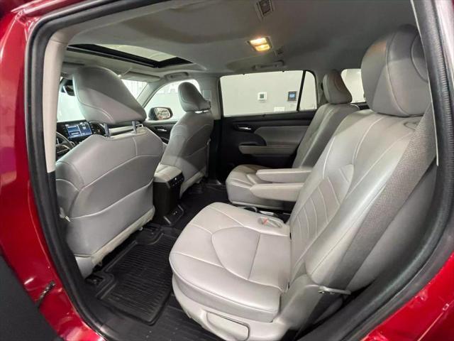 used 2021 Toyota Highlander car, priced at $26,987