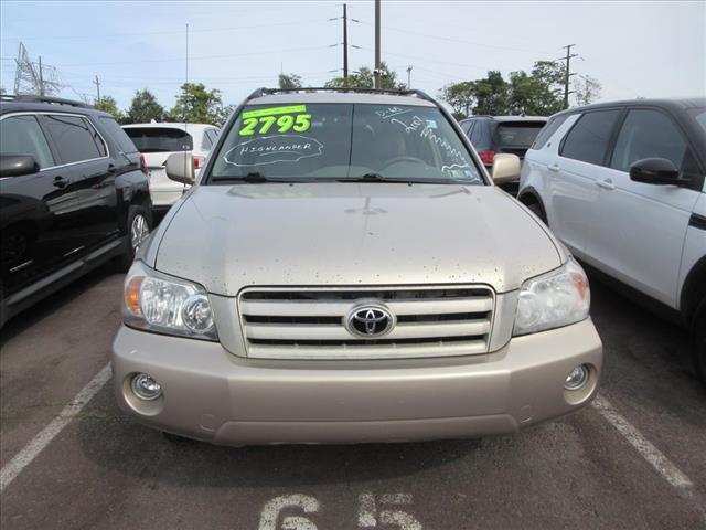 used 2006 Toyota Highlander car, priced at $2,795