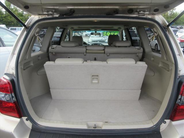 used 2006 Toyota Highlander car, priced at $2,795