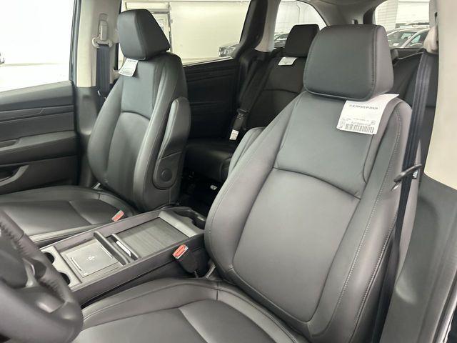 new 2025 Honda Odyssey car, priced at $41,052