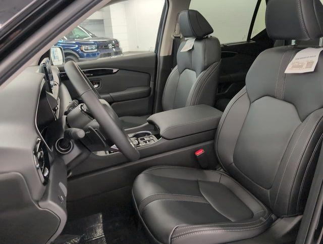 new 2025 Honda Pilot car, priced at $47,823