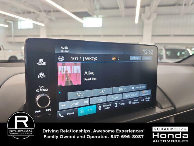 new 2025 Honda Pilot car, priced at $48,147