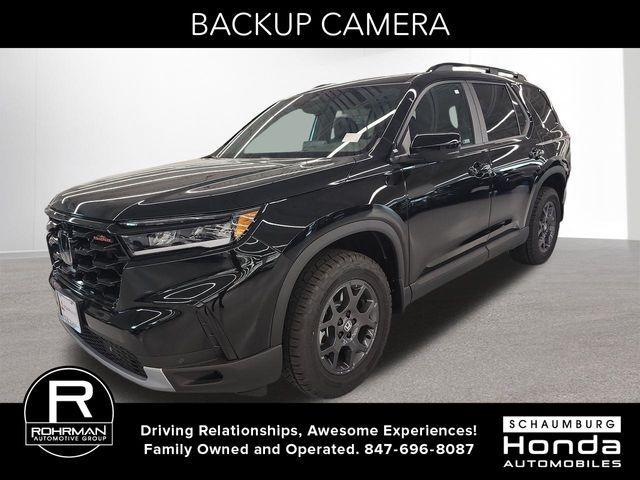 new 2025 Honda Pilot car, priced at $48,147