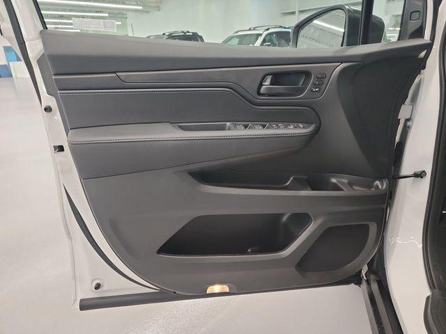 new 2025 Honda Odyssey car, priced at $42,979