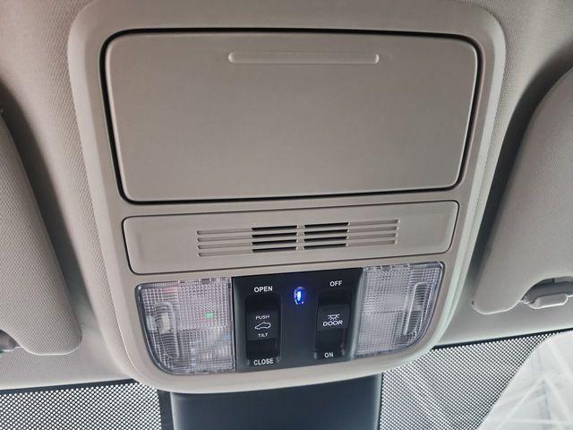 new 2025 Honda Odyssey car, priced at $42,979
