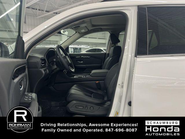 new 2025 Honda Pilot car, priced at $47,703