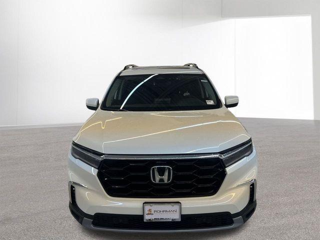 new 2025 Honda Pilot car, priced at $46,203