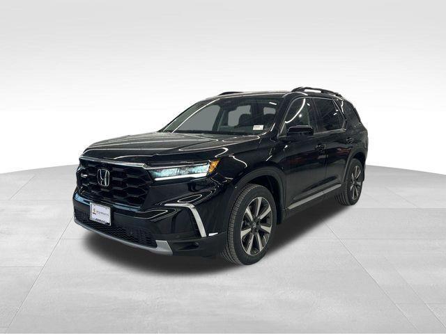 new 2025 Honda Pilot car, priced at $52,122