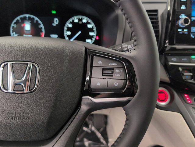 new 2026 Honda Odyssey car, priced at $41,910