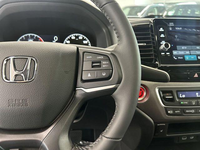 new 2025 Honda Ridgeline car, priced at $38,652