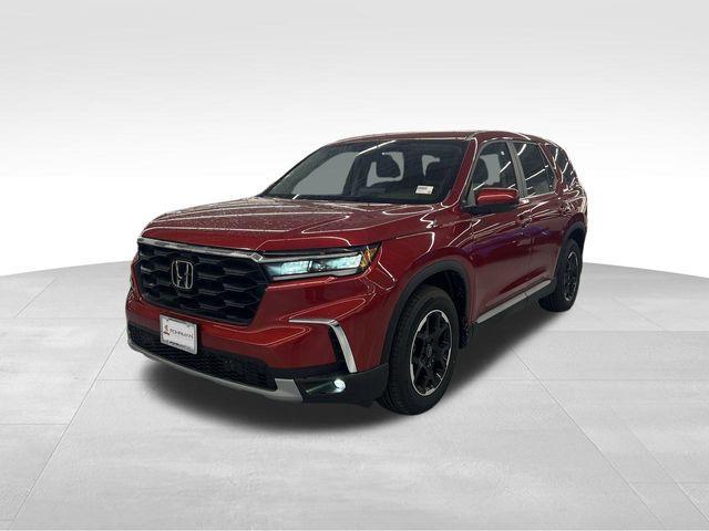 new 2025 Honda Pilot car, priced at $45,308