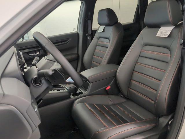 new 2026 Honda CR-V Hybrid car, priced at $40,015
