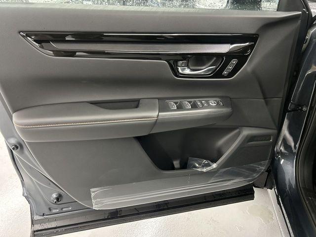 new 2025 Honda CR-V Hybrid car, priced at $41,995