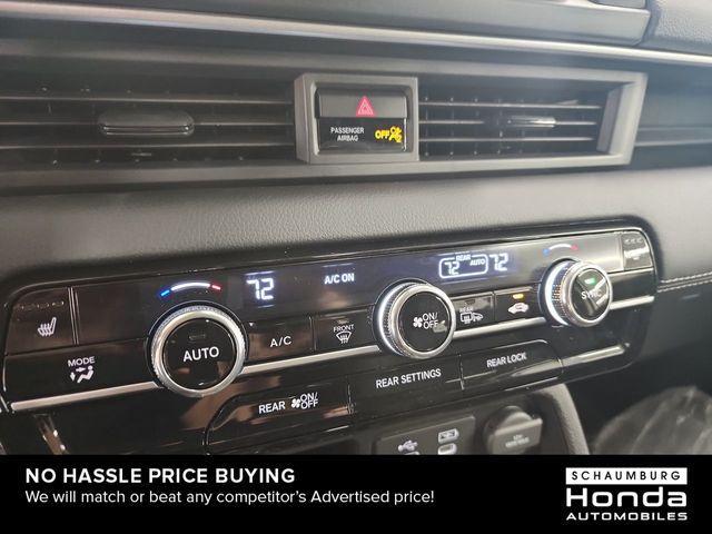 new 2025 Honda Pilot car, priced at $45,321