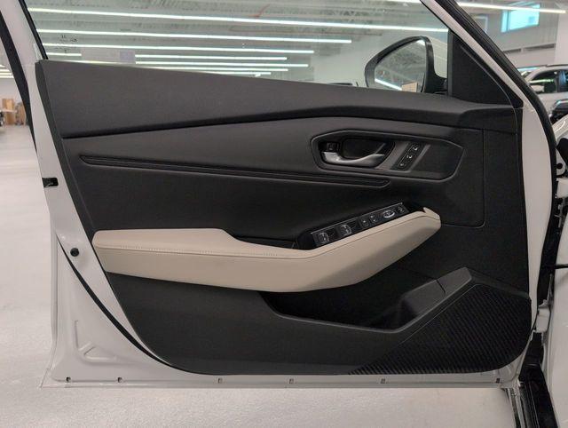 new 2025 Honda Accord Hybrid car, priced at $37,597