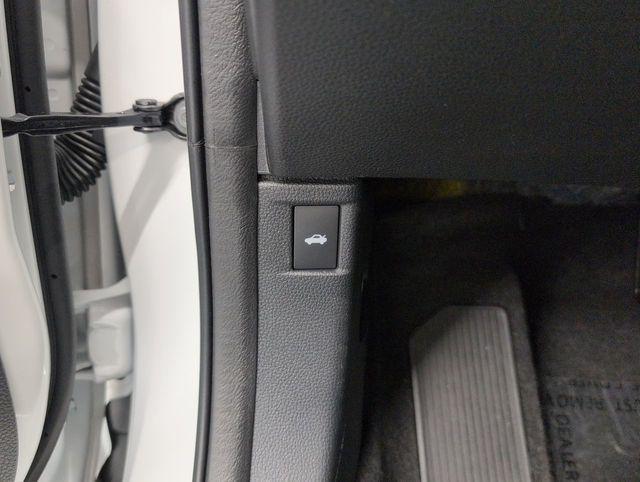 new 2025 Honda Accord Hybrid car, priced at $37,597