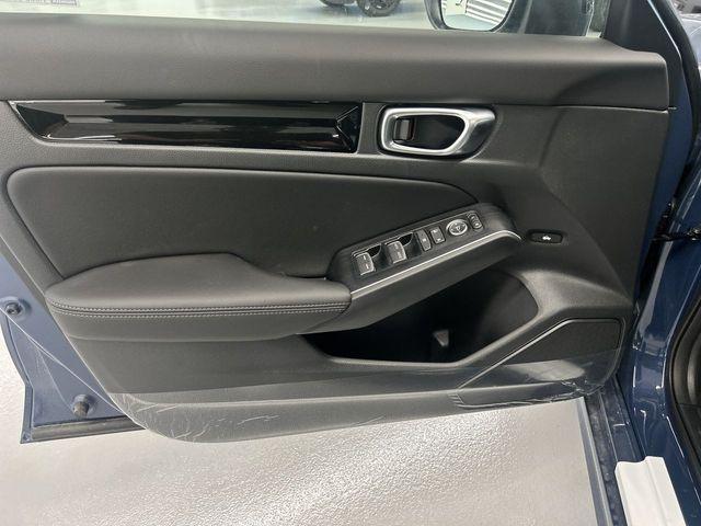 new 2025 Honda Civic Hybrid car, priced at $33,055