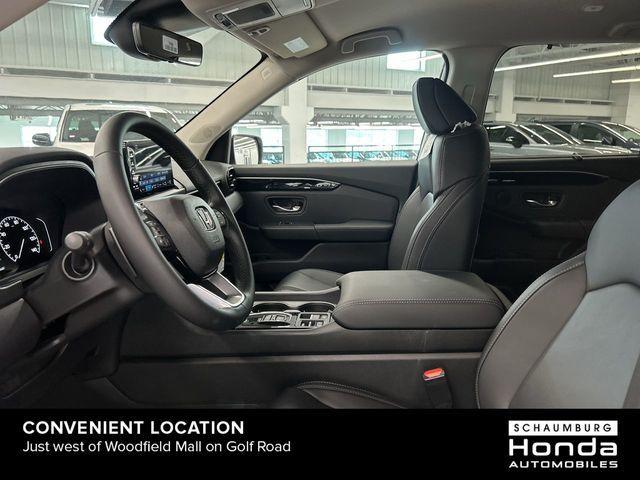 new 2025 Honda Pilot car, priced at $44,650