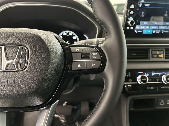 new 2025 Honda Pilot car, priced at $44,650