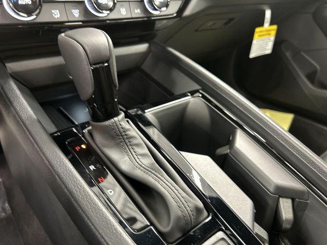 new 2025 Honda Accord Hybrid car, priced at $35,117