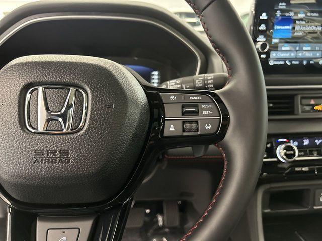 new 2025 Honda Pilot car, priced at $52,554