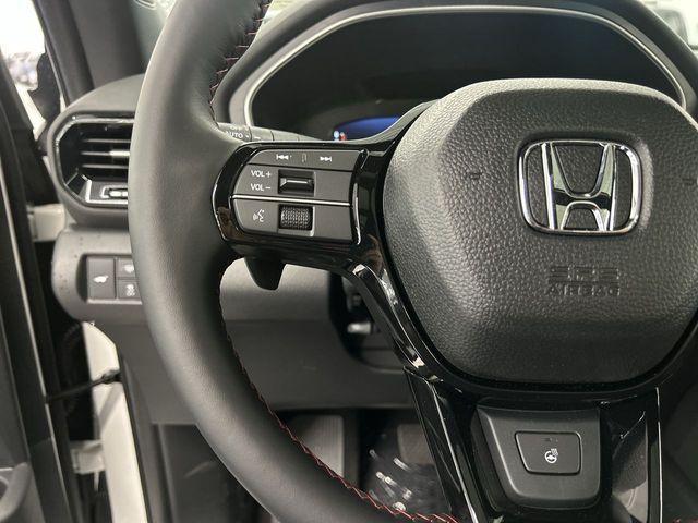 new 2025 Honda Pilot car, priced at $53,653