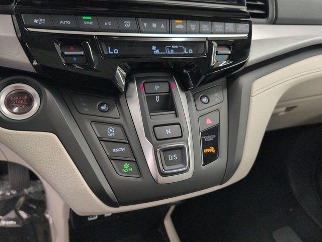 new 2026 Honda Odyssey car, priced at $42,064