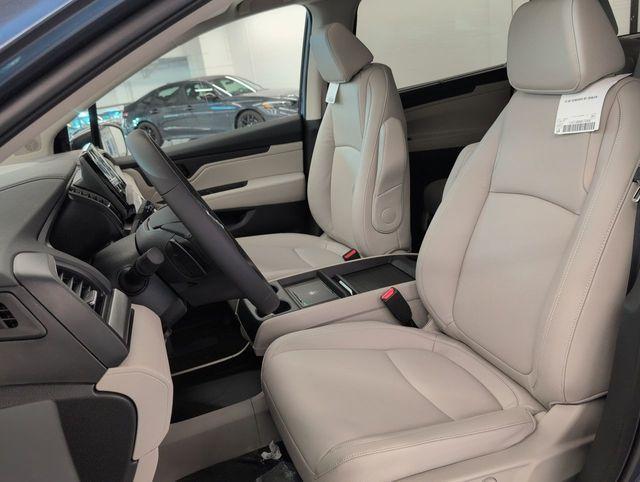 new 2026 Honda Odyssey car, priced at $41,637
