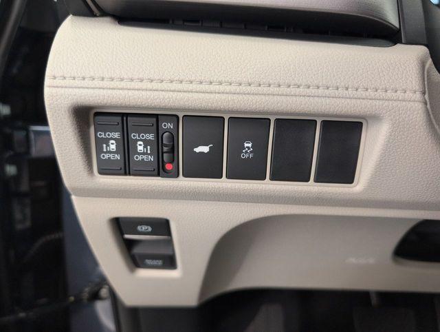 new 2026 Honda Odyssey car, priced at $41,637