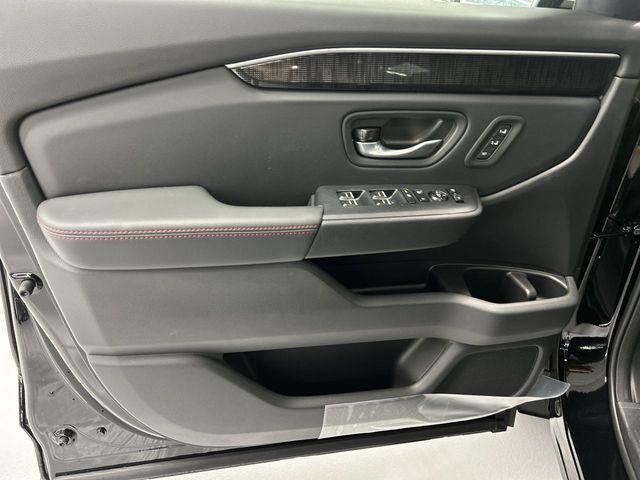 new 2025 Honda Pilot car, priced at $52,554