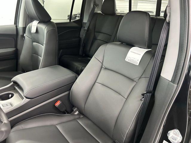 new 2025 Honda Ridgeline car, priced at $38,765