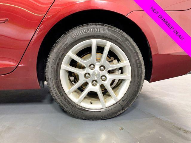 used 2015 Chevrolet Malibu car, priced at $10,300
