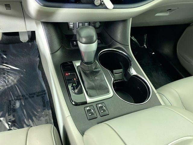 used 2017 Toyota Highlander car, priced at $22,500