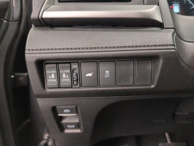 new 2026 Honda Odyssey car, priced at $41,910