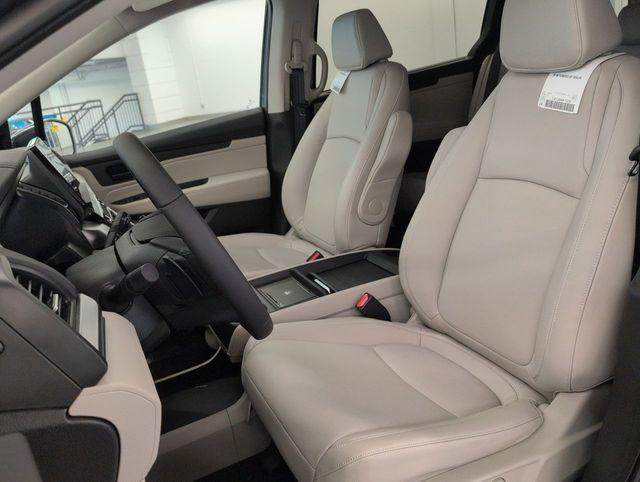 new 2026 Honda Odyssey car, priced at $41,637