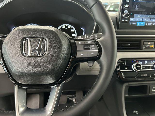 new 2025 Honda Pilot car, priced at $44,894