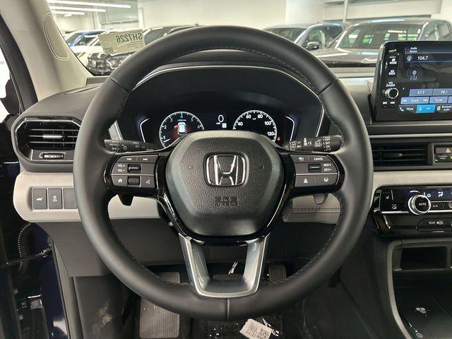 new 2025 Honda Pilot car, priced at $44,894