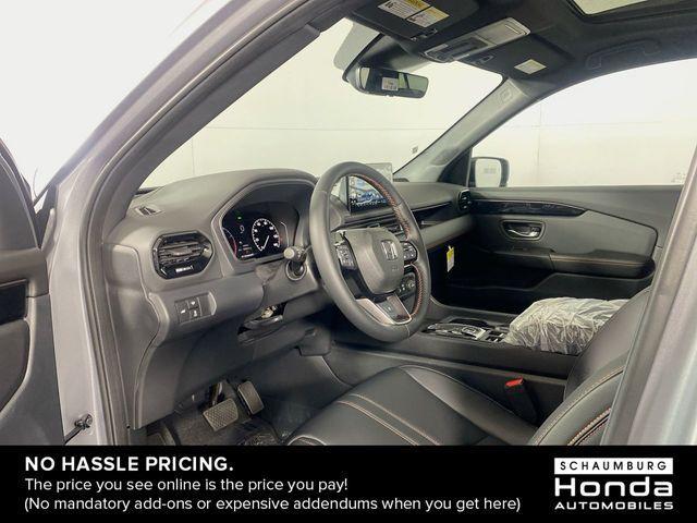 new 2025 Honda Pilot car, priced at $46,701