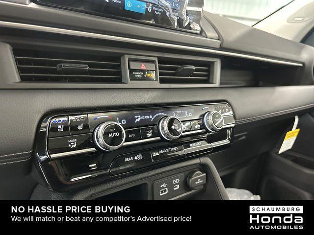 new 2025 Honda Pilot car, priced at $50,177