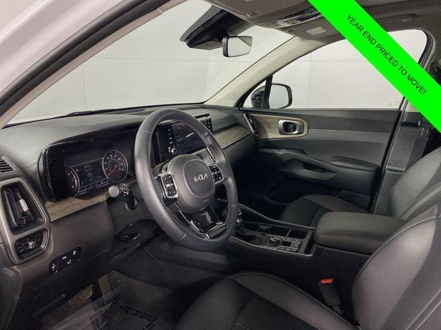 used 2023 Kia Sorento car, priced at $32,700