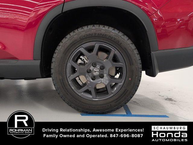 new 2025 Honda Pilot car, priced at $47,119